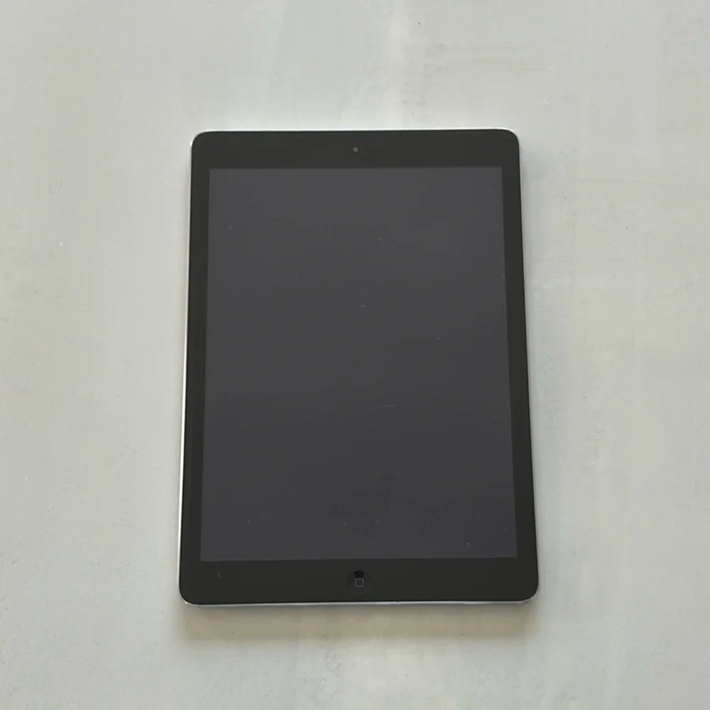 Apple iPad Air 1st generation (16 GB)